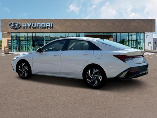 2025 Hyundai ELANTRA HEV Limited