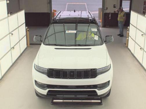 2024 Jeep Grand Wagoneer L Series II