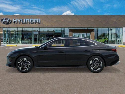 Black 2026 Hyundai SONATA SEL Sport
