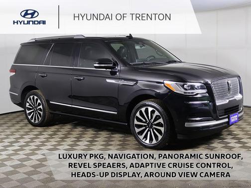 Infinite Black Metallic 2022 Lincoln Navigator Reserve
