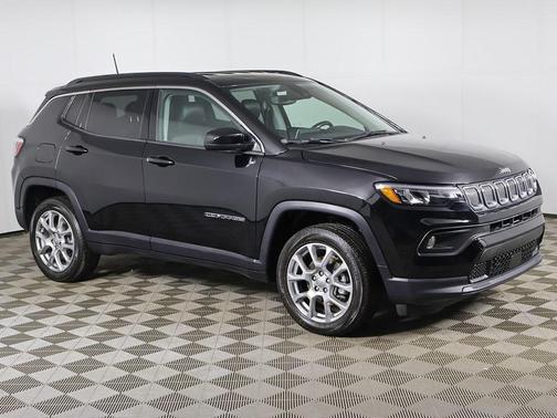 2022 Jeep Compass Latitude Lux