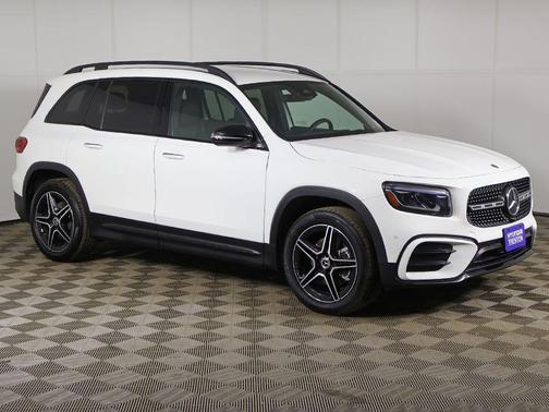 White 2025 Mercedes-Benz GLB 250 Base 4MATIC