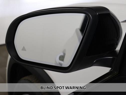 White 2025 Mercedes-Benz GLB 250 Base 4MATIC