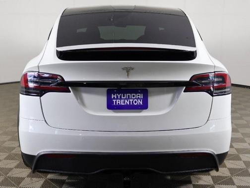 2022 Tesla Model X Base