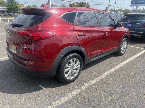 2020 Hyundai TUCSON SE
