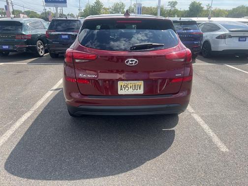 2020 Hyundai TUCSON SE