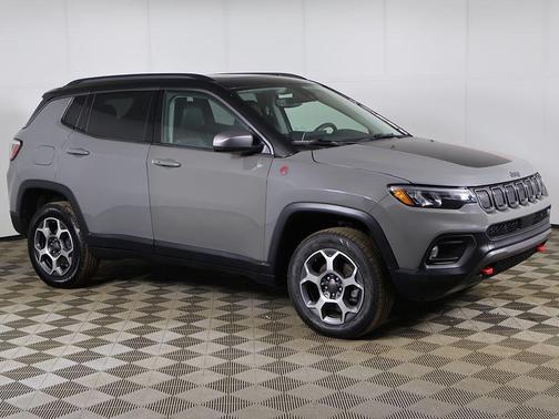 Sting Gray Clearcoat 2022 Jeep Compass Trailhawk