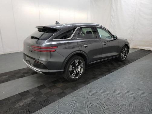 2023 Genesis Electrified GV70 Advanced