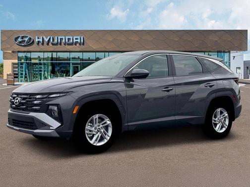 Gray 2026 Hyundai TUCSON SE