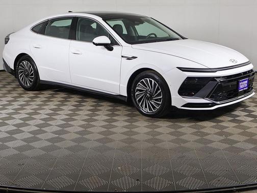 2024 Hyundai SONATA Hybrid Limited