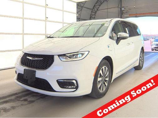 2023 Chrysler Pacifica Hybrid Limited