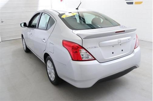 2017 Nissan Versa 1.6 SV