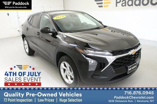 Mosaic Black Metallic 2024 Chevrolet Trax LS