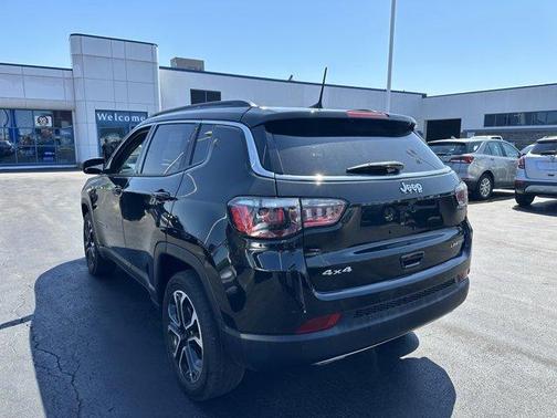 Diamond Black 2023 Jeep Compass Limited