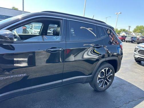 Diamond Black 2023 Jeep Compass Limited