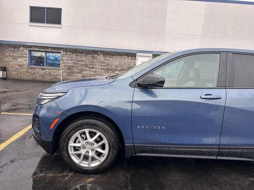 2024 Chevrolet Equinox LS