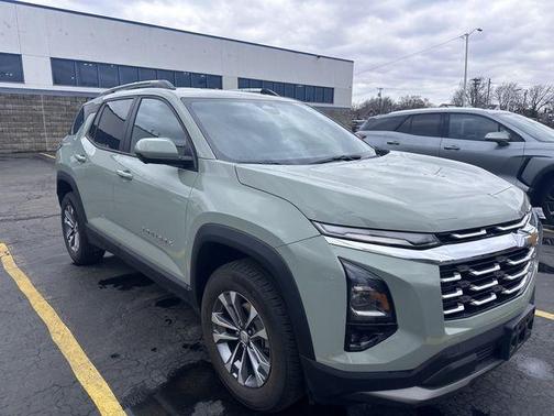 Green 2025 Chevrolet Equinox LT