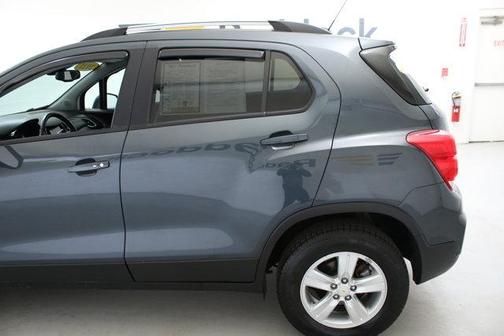 Shadow Gray Metallic 2021 Chevrolet Trax LT