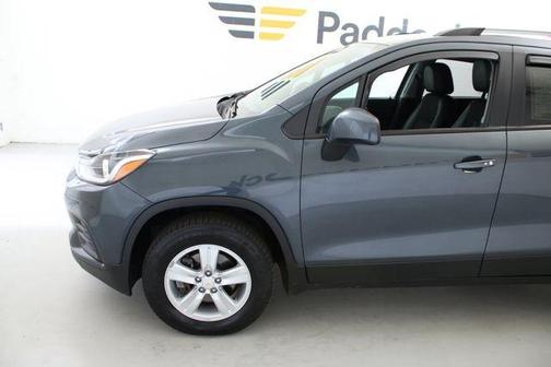 Shadow Gray Metallic 2021 Chevrolet Trax LT