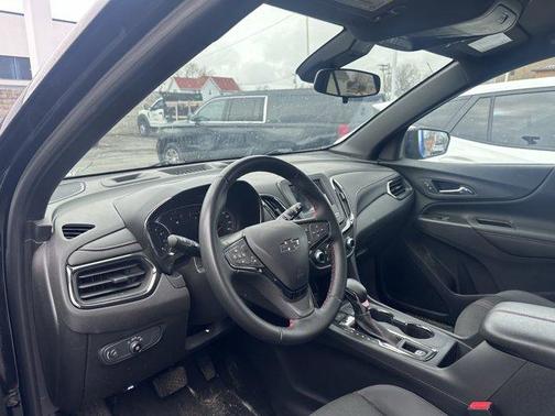 Mosaic Black Metallic 2023 Chevrolet Equinox RS