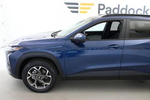Blue Glow Metallic 2024 Chevrolet Trax LT
