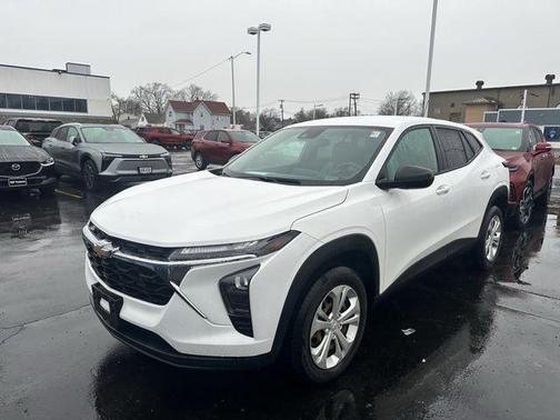 2024 Chevrolet Trax LS