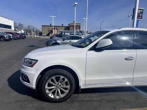2016 Audi Q5 2.0T Premium Plus