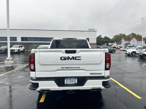 2022 GMC Sierra 1500 Elevation