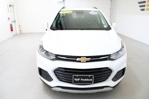Summit White 2022 Chevrolet Trax LT