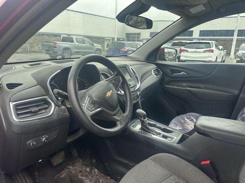 Radiant Red 2023 Chevrolet Equinox 1LT