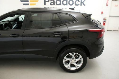 Mosaic Black Metallic 2024 Chevrolet Trax LS