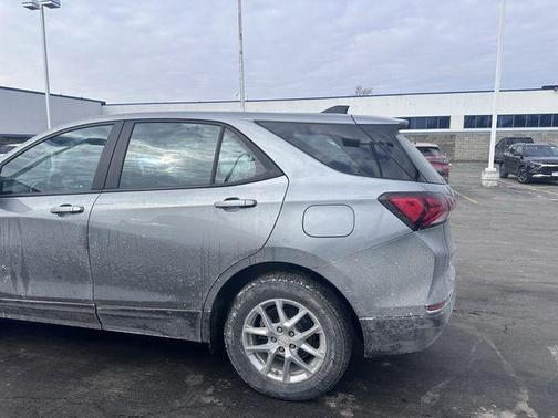 2023 Chevrolet Equinox LS