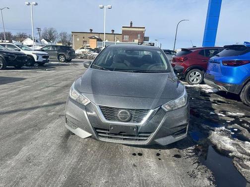 2020 Nissan Versa 1.6 SV