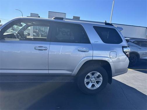 2022 Toyota 4Runner SR5