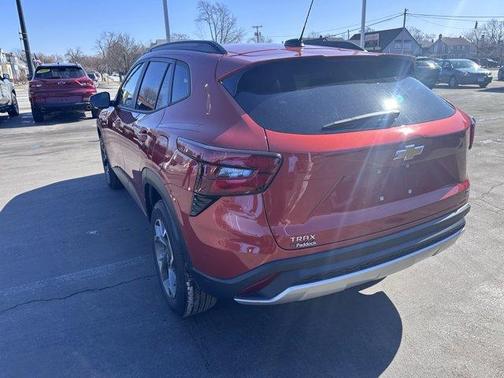 2024 Chevrolet Trax LT