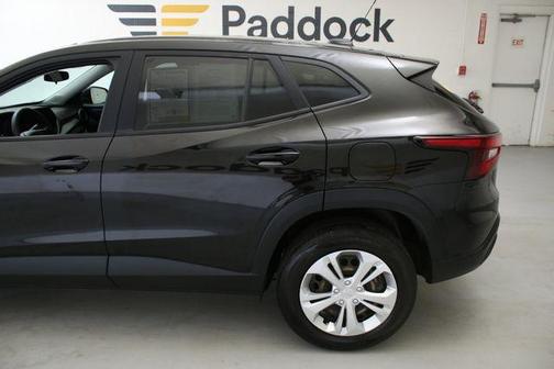 Mosaic Black Metallic 2024 Chevrolet Trax LS