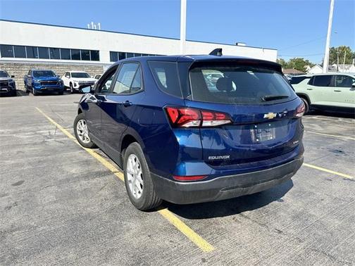 2023 Chevrolet Equinox LS