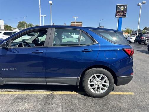 2023 Chevrolet Equinox LS