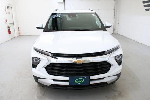 Summit White 2024 Chevrolet Trailblazer LT