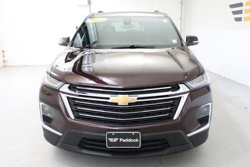 Black Cherry Metallic 2023 Chevrolet Traverse LT Cloth
