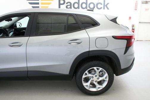Sterling Gray Metallic 2024 Chevrolet Trax LS