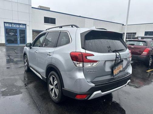 Ice Silver Metallic 2019 Subaru Forester Touring