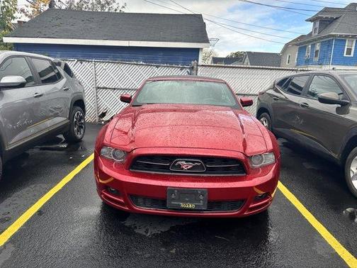 2013 Ford Mustang V6 Premium