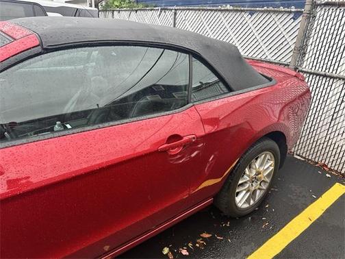 2013 Ford Mustang V6 Premium