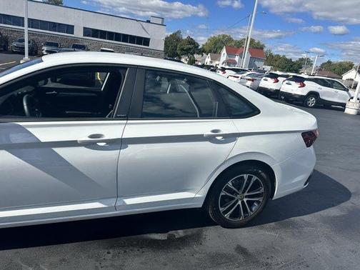 2025 Volkswagen Jetta 1.5T Sport