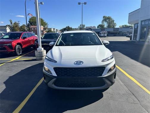 2023 Hyundai KONA SEL