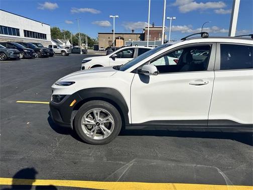 2023 Hyundai KONA SEL