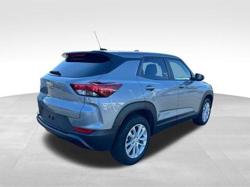 Sterling Gray Metallic 2024 Chevrolet Trailblazer LS