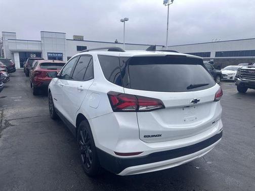 Summit White 2024 Chevrolet Equinox RS