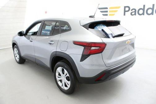 Sterling Gray Metallic 2024 Chevrolet Trax LS